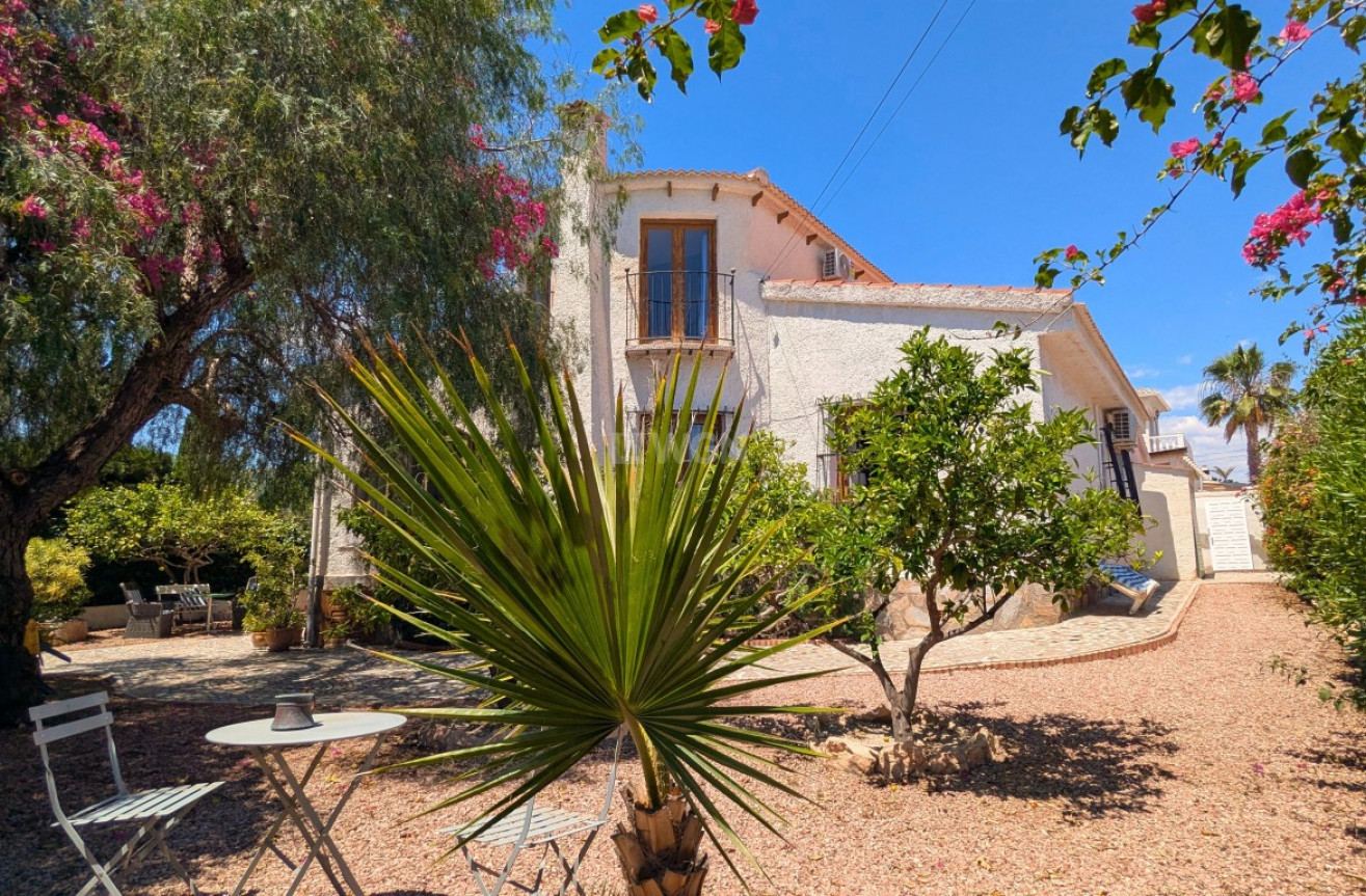 Odsprzedaż - Villa - Ciudad Quesada - Costa Blanca