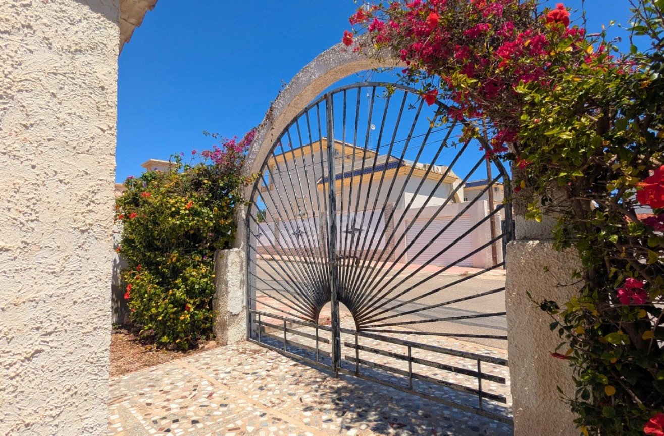 Odsprzedaż - Villa - Ciudad Quesada - Costa Blanca