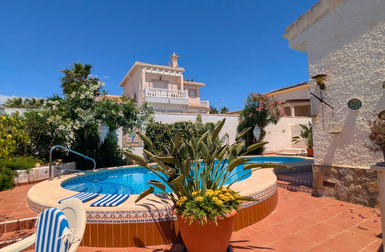Odsprzedaż - Villa - Ciudad Quesada - Costa Blanca