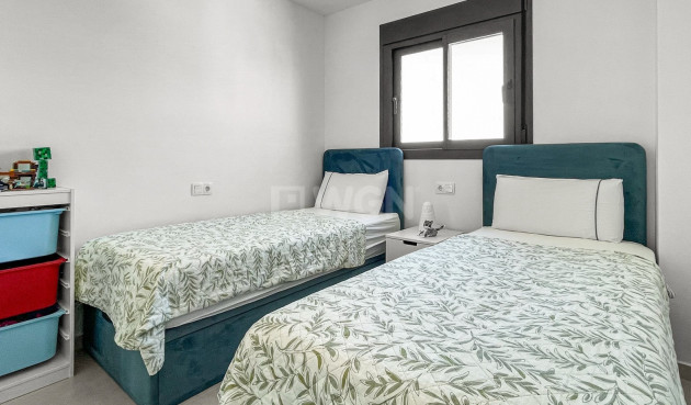 Odsprzedaż - Mieszkanie w bloku - Orihuela Costa - Costa Blanca