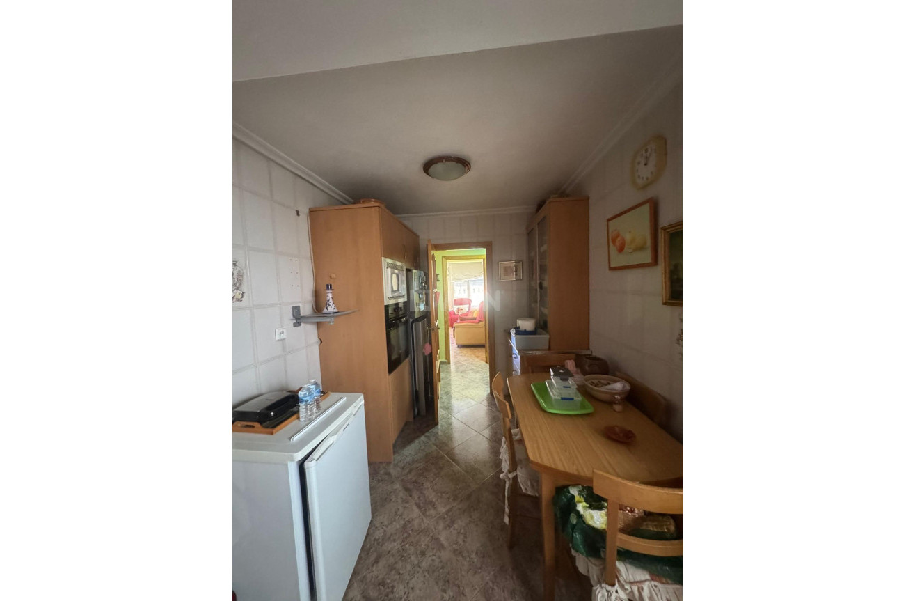 Odsprzedaż - Mieszkanie w bloku - Orihuela - Los Andenes