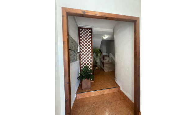 Odsprzedaż - Mieszkanie w bloku - Orihuela - Los Andenes