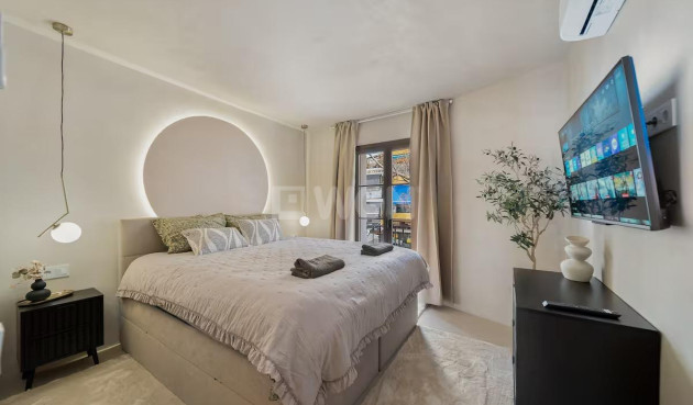 Odsprzedaż - Mieszkanie w bloku - Marbella