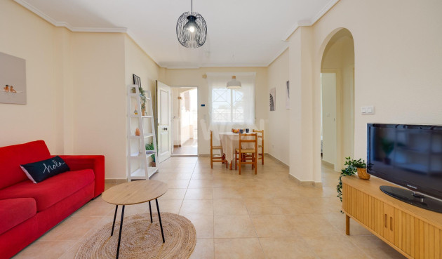 Odsprzedaż - Bungalow - Torrevieja - Aguas Nuevas 1