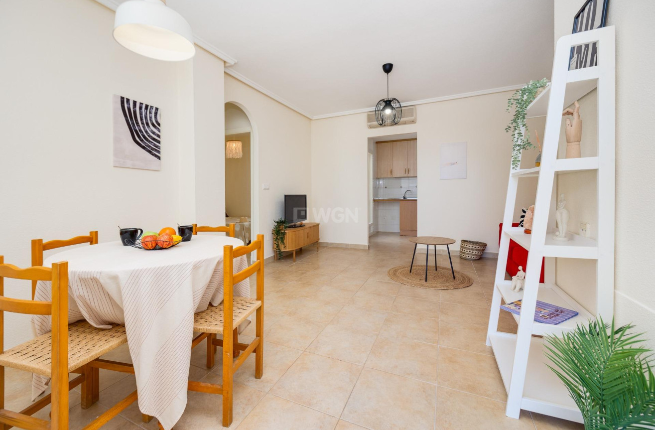 Odsprzedaż - Bungalow - Torrevieja - Aguas Nuevas 1