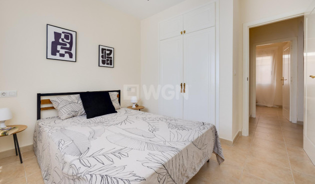 Odsprzedaż - Bungalow - Torrevieja - Aguas Nuevas 1