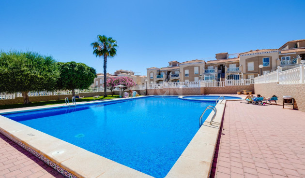 Odsprzedaż - Bungalow - Torrevieja - Aguas Nuevas 1