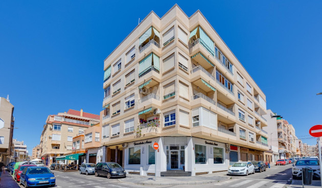 Odsprzedaż - Mieszkanie w bloku - Torrevieja - Centro