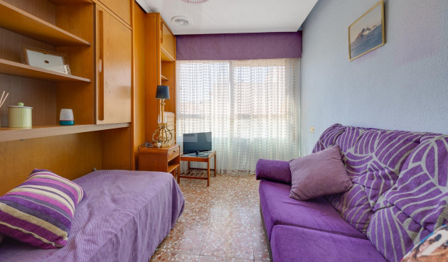 Odsprzedaż - Mieszkanie w bloku - Torrevieja - Centro
