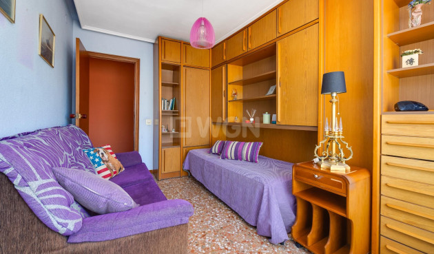 Odsprzedaż - Mieszkanie w bloku - Torrevieja - Centro