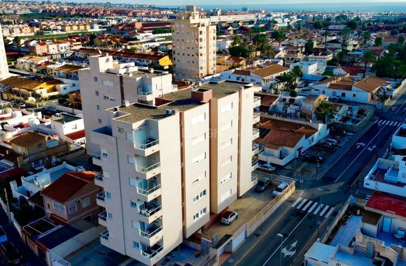 Odsprzedaż - Mieszkanie w bloku - Torrevieja - Costa Blanca