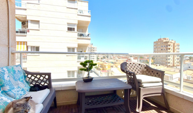 Odsprzedaż - Mieszkanie w bloku - Torrevieja - Costa Blanca