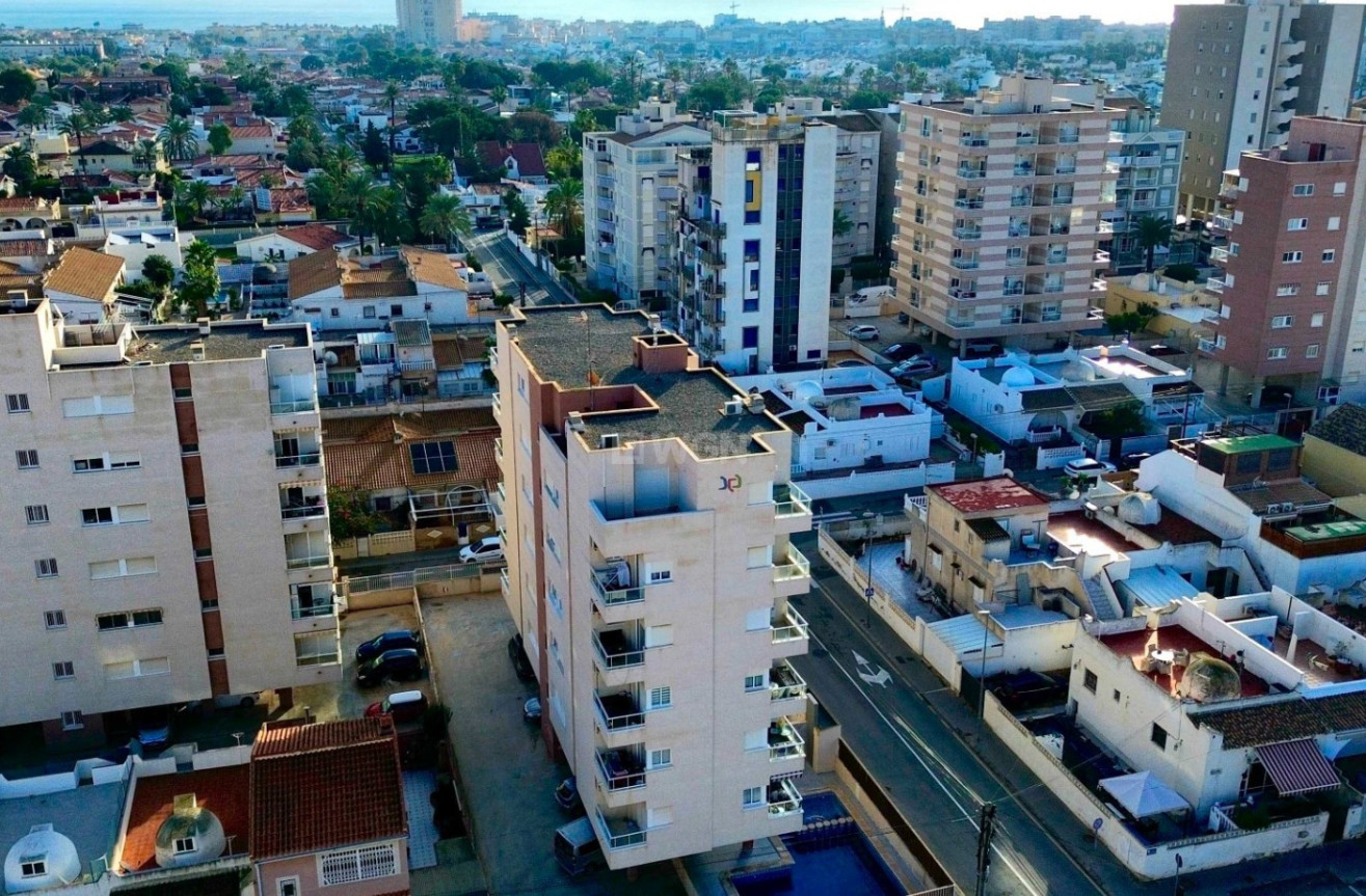 Odsprzedaż - Mieszkanie w bloku - Torrevieja - Costa Blanca