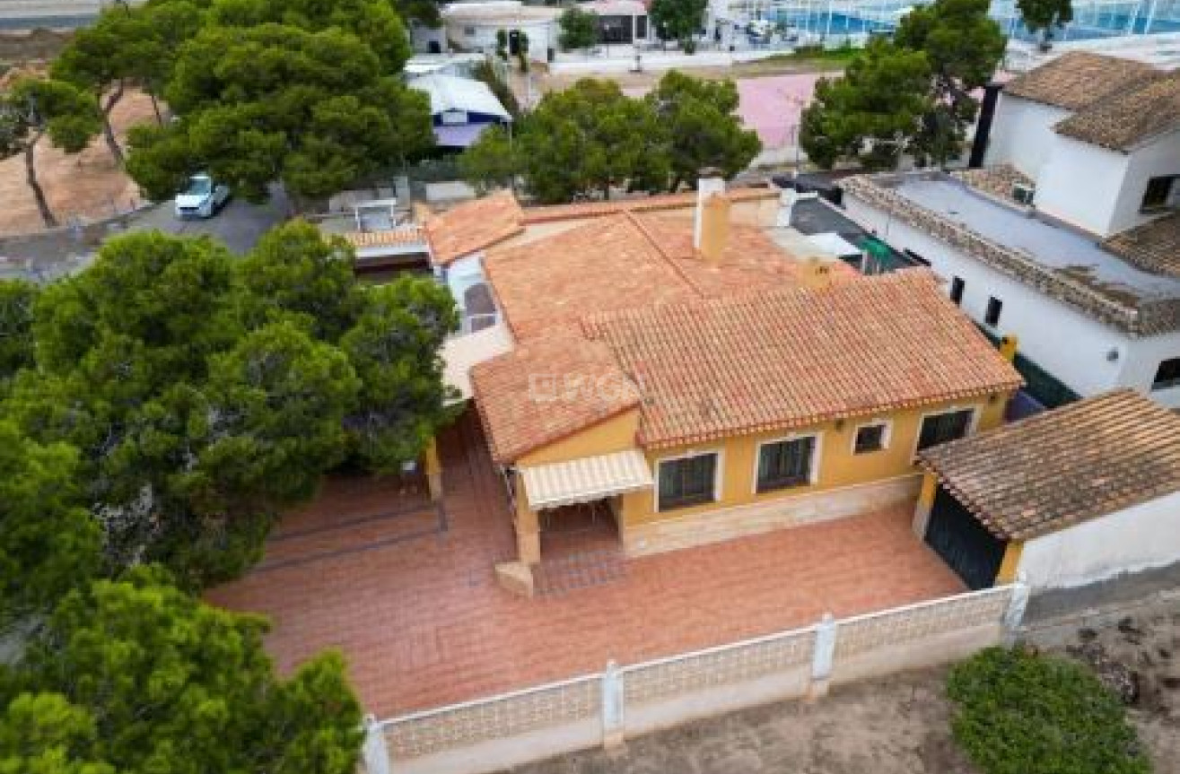 Odsprzedaż - Villa - Orihuela Costa - Costa Blanca