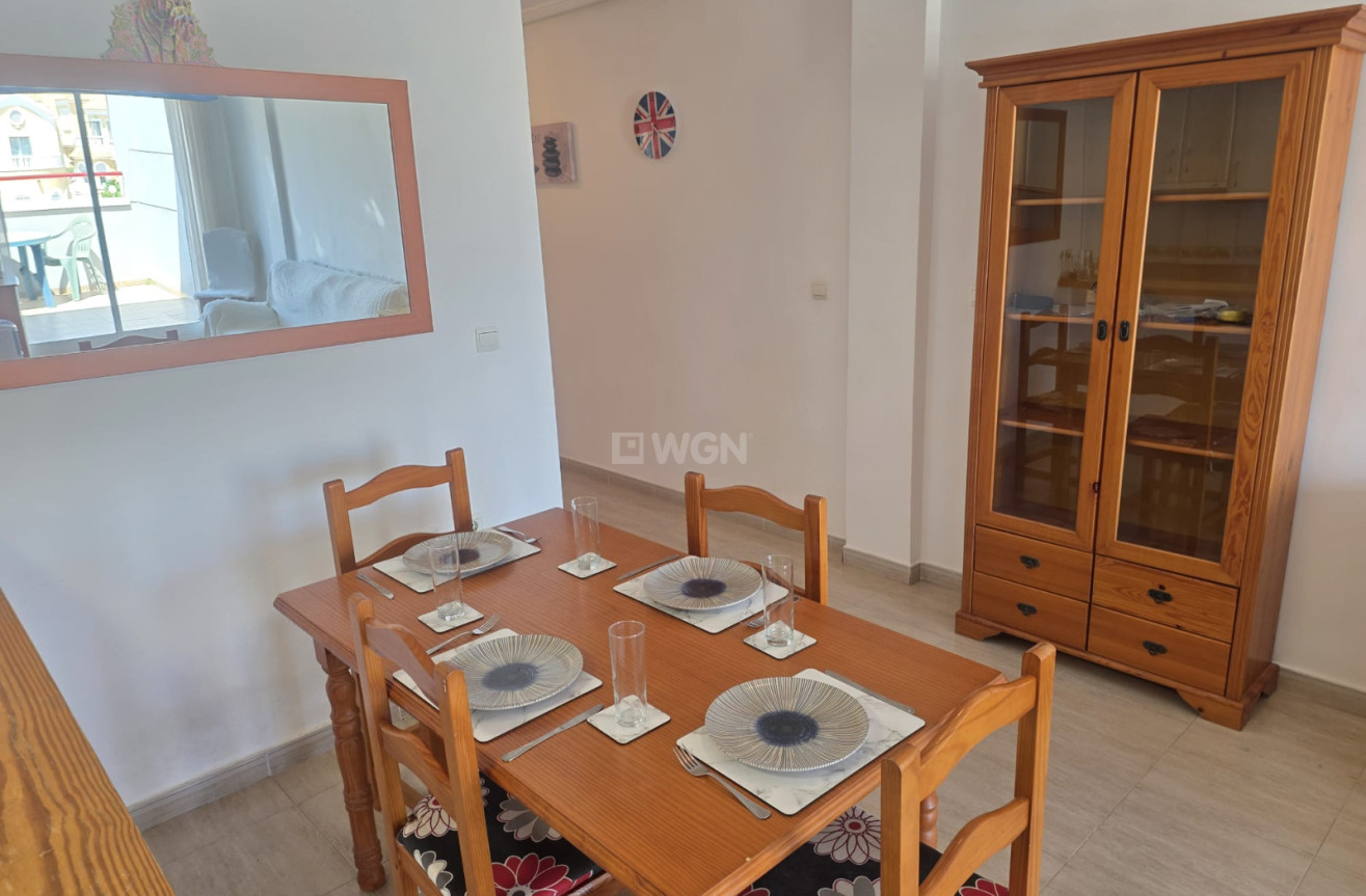 Odsprzedaż - Mieszkanie w bloku - Villamartin - Costa Blanca