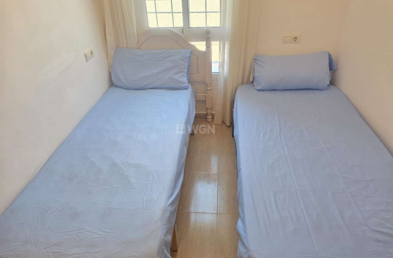 Odsprzedaż - Mieszkanie w bloku - Villamartin - Costa Blanca