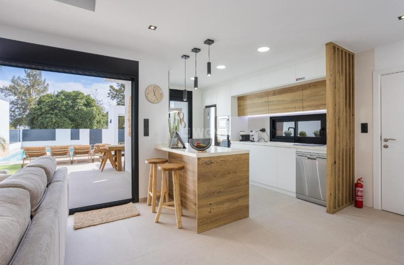 Odsprzedaż - Villa - Dolores - Costa Blanca