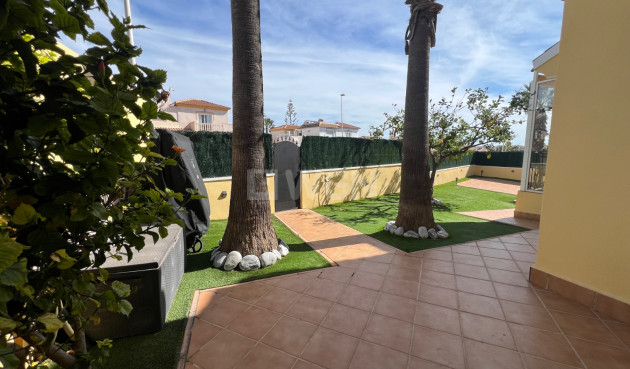 Odsprzedaż - Villa - Orihuela Costa - Costa Blanca