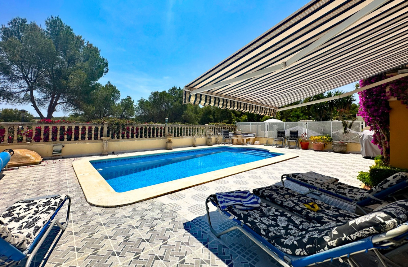 Odsprzedaż - Villa - Orihuela Costa - Costa Blanca