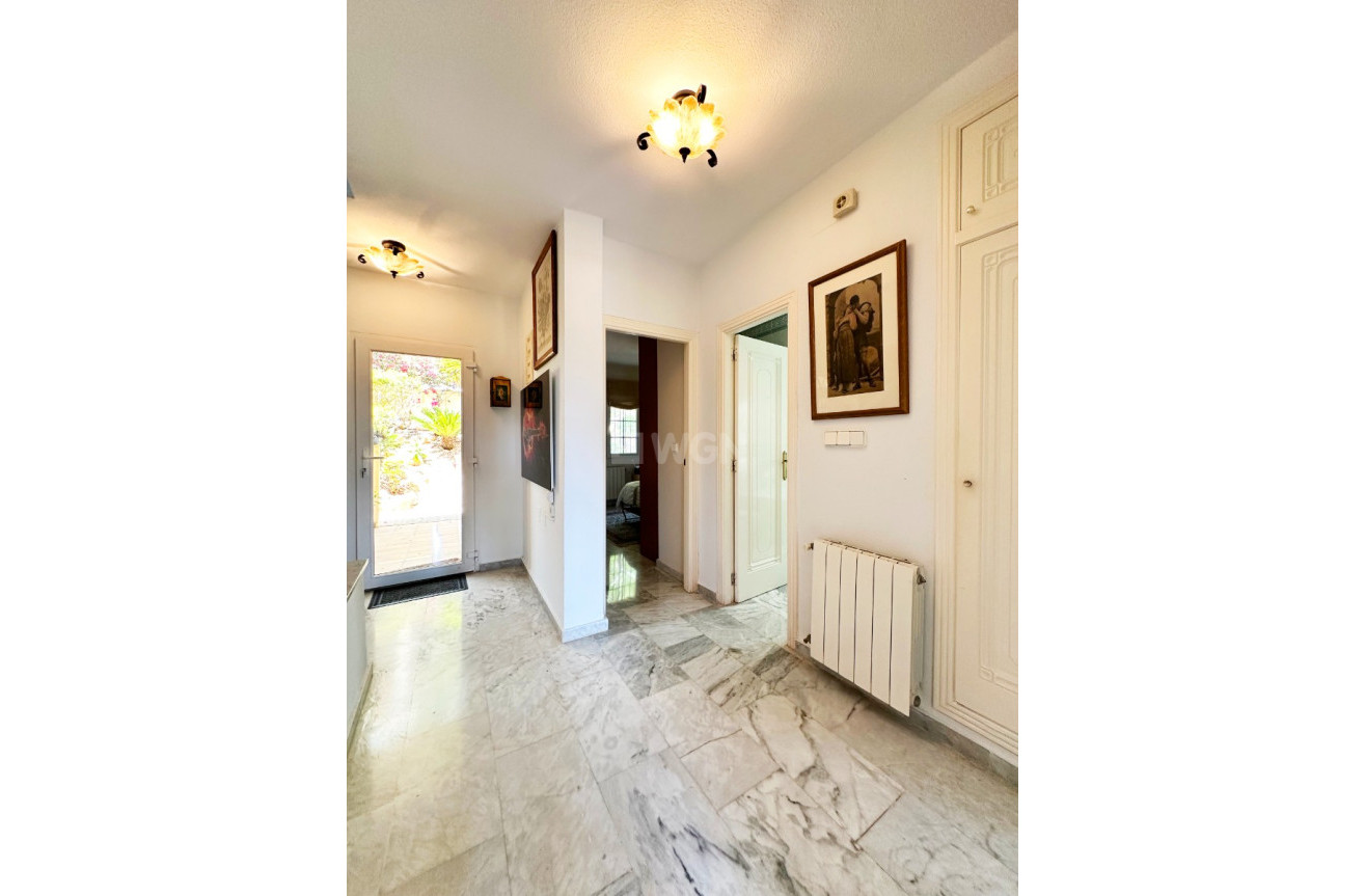 Odsprzedaż - Villa - Orihuela Costa - Costa Blanca