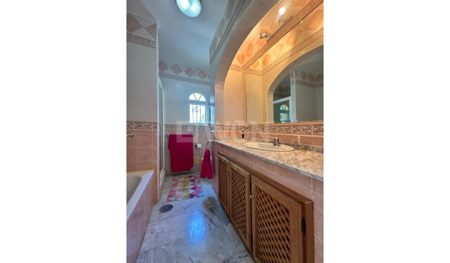 Odsprzedaż - Villa - Orihuela Costa - Costa Blanca
