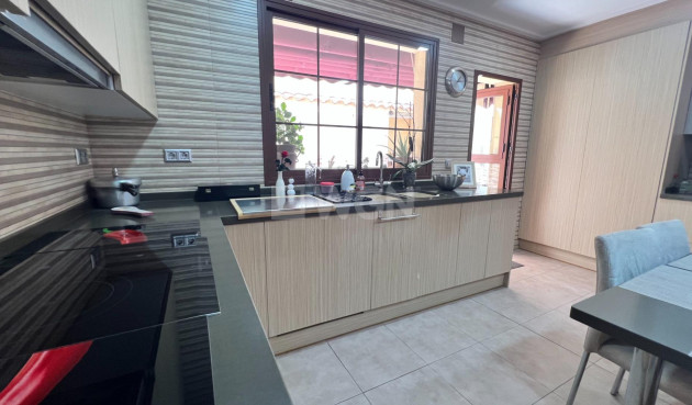 Odsprzedaż - Kamienica - Torrevieja - Los Balcones - Los Altos del Edén