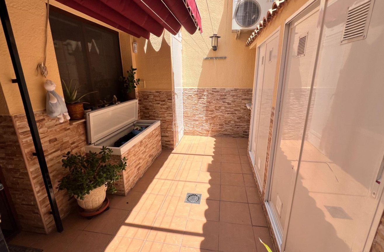 Odsprzedaż - Kamienica - Torrevieja - Los Balcones - Los Altos del Edén