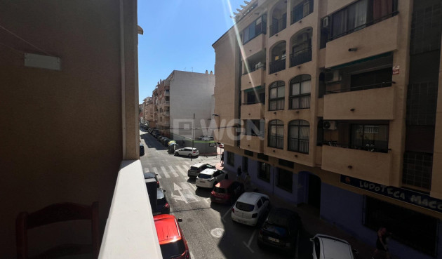 Odsprzedaż - Mieszkanie w bloku - Torrevieja - PARQUE DE LAS NACIONES