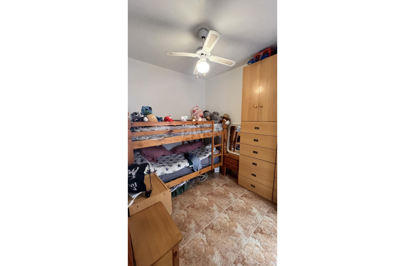 Odsprzedaż - Mieszkanie w bloku - Torrevieja - PARQUE DE LAS NACIONES