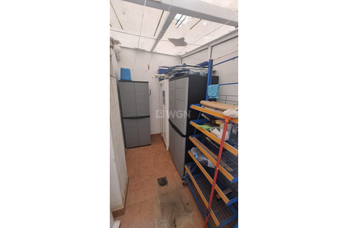 Odsprzedaż - Mieszkanie w bloku - Torrevieja - Centro