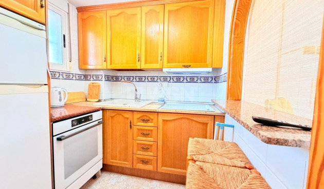 Odsprzedaż - Mieszkanie w bloku - Torrevieja - Nueva Torrevieja