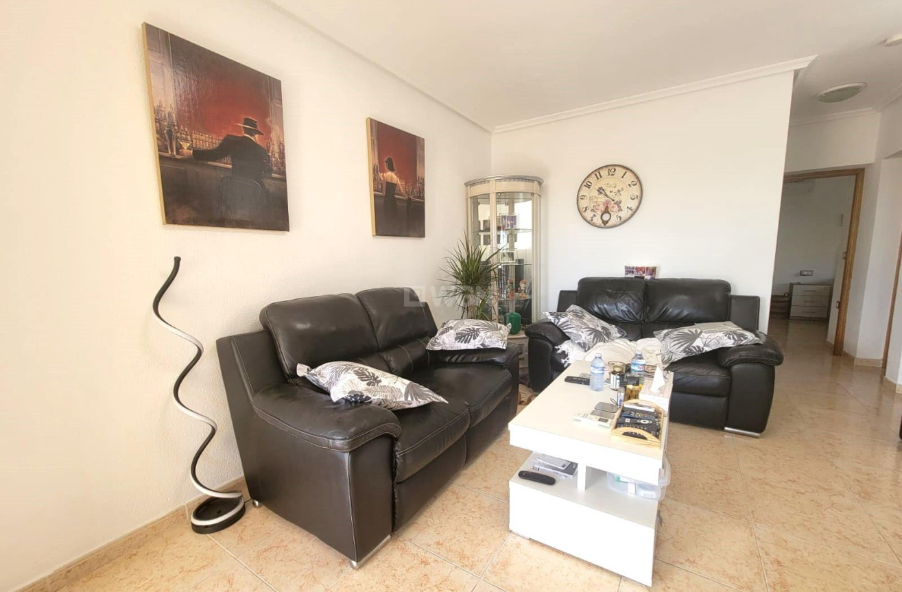 Odsprzedaż - Kamienica - Los Montesinos - Los Montesinos - Urb. La Herrada