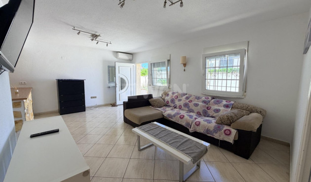 Odsprzedaż - Villa - Torrevieja - Costa Blanca