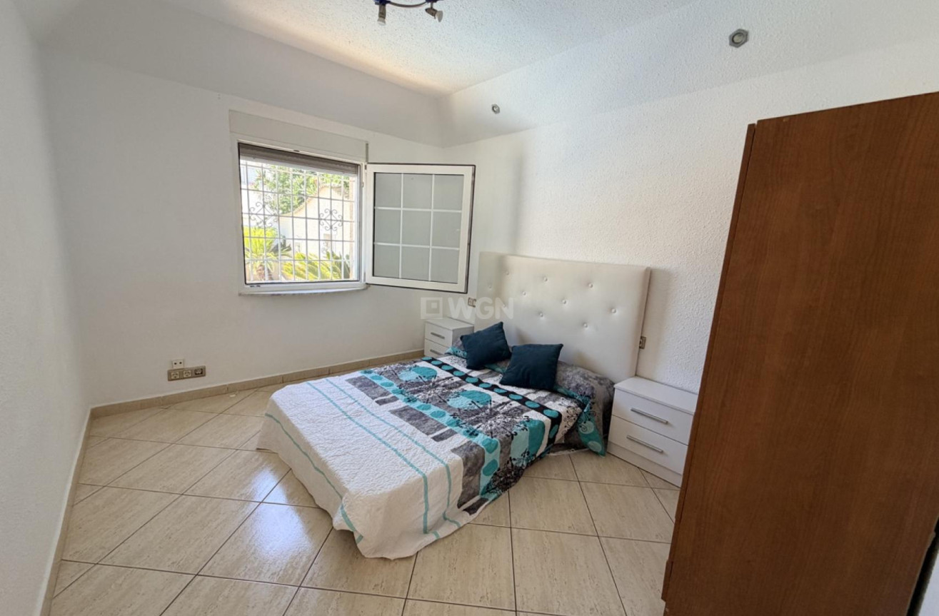 Odsprzedaż - Villa - Torrevieja - Costa Blanca