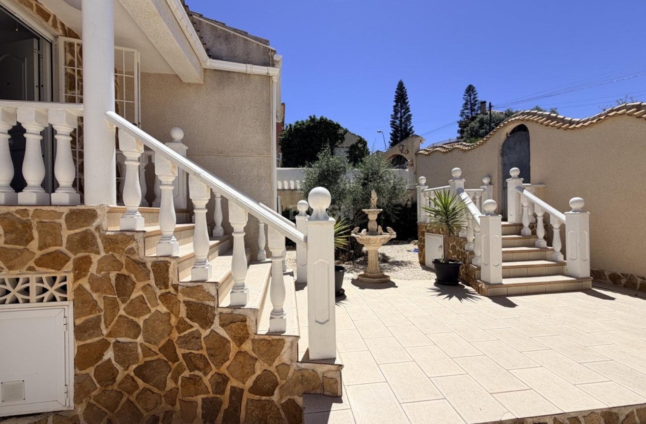 Odsprzedaż - Villa - Torrevieja - Costa Blanca