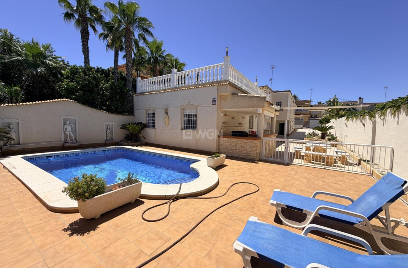 Odsprzedaż - Villa - Torrevieja - Costa Blanca