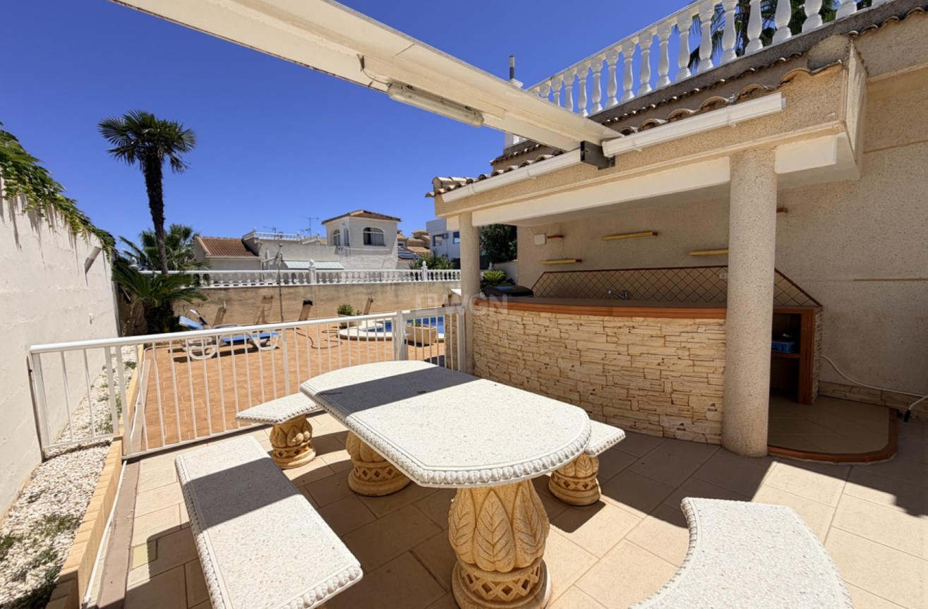 Odsprzedaż - Villa - Torrevieja - Costa Blanca
