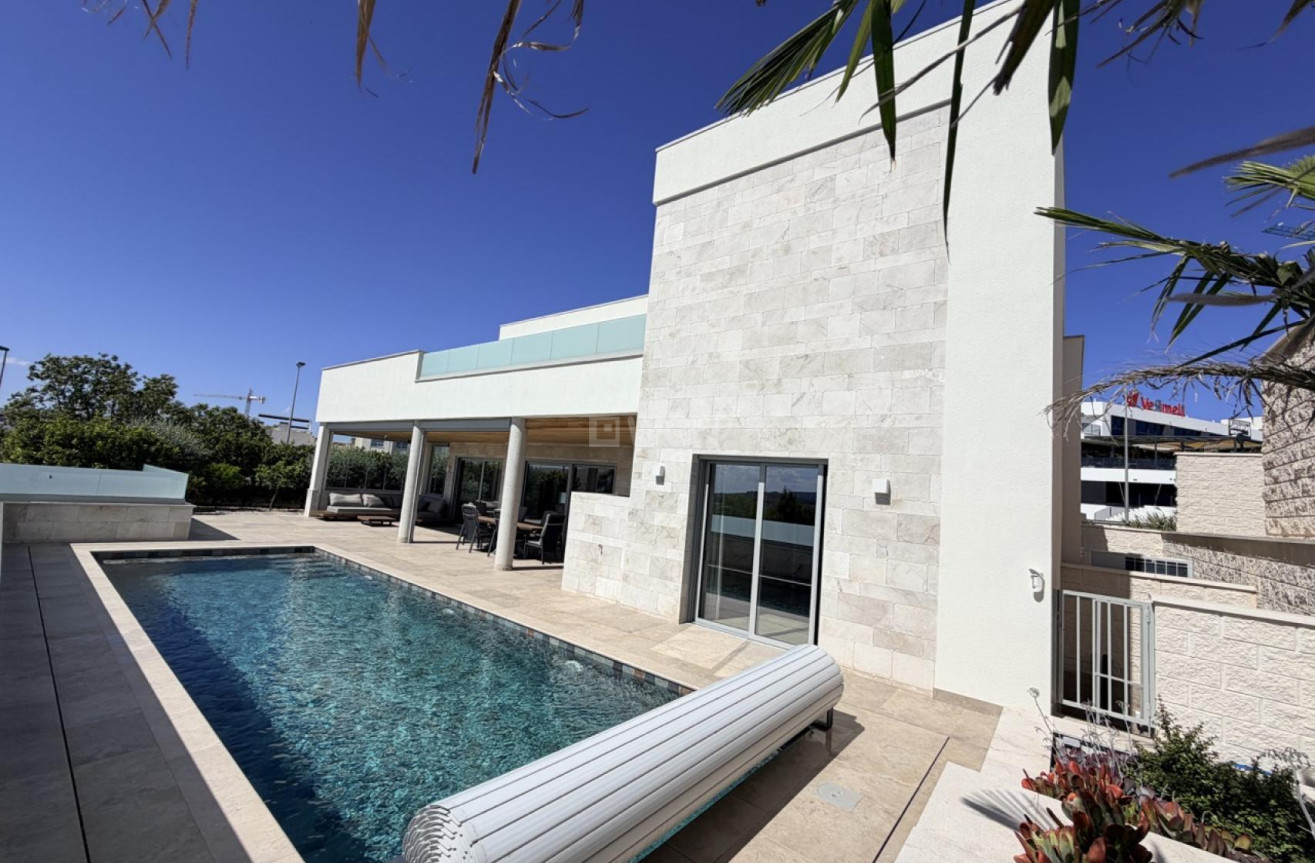Odsprzedaż - Villa - Benijofar - Costa Blanca