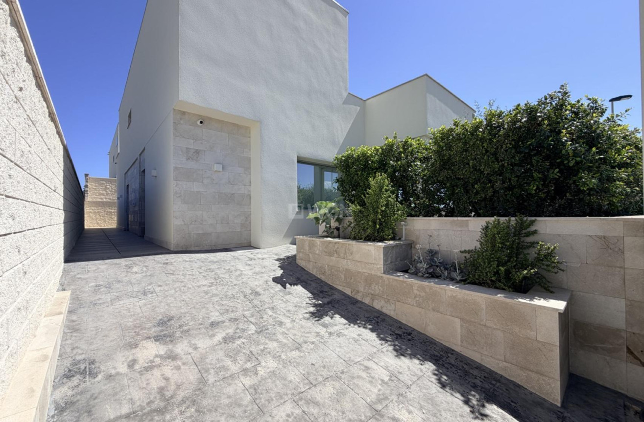 Odsprzedaż - Villa - Benijofar - Costa Blanca