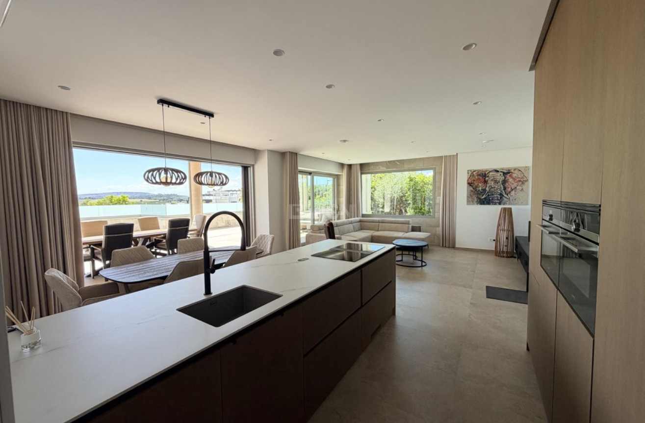 Odsprzedaż - Villa - Benijofar - Costa Blanca