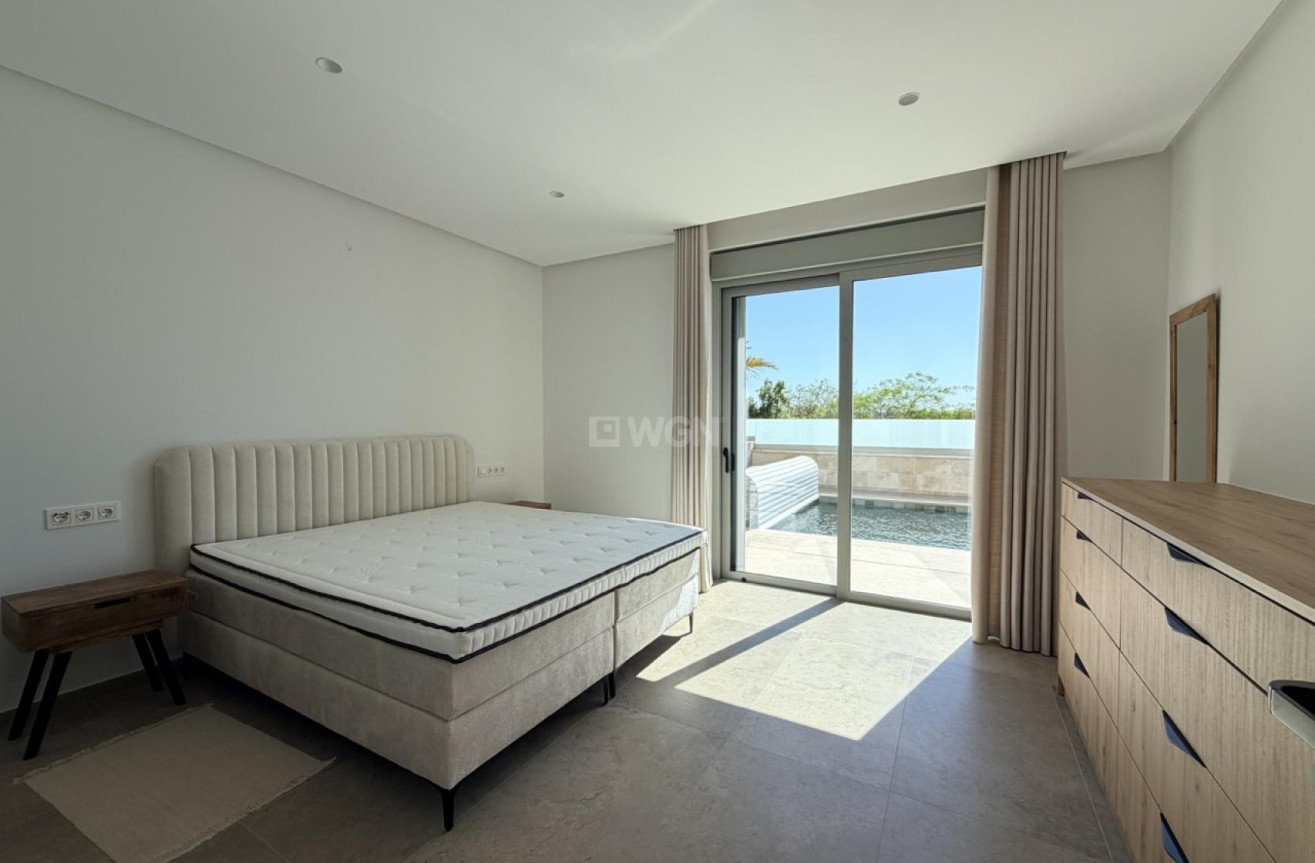 Odsprzedaż - Villa - Benijofar - Costa Blanca
