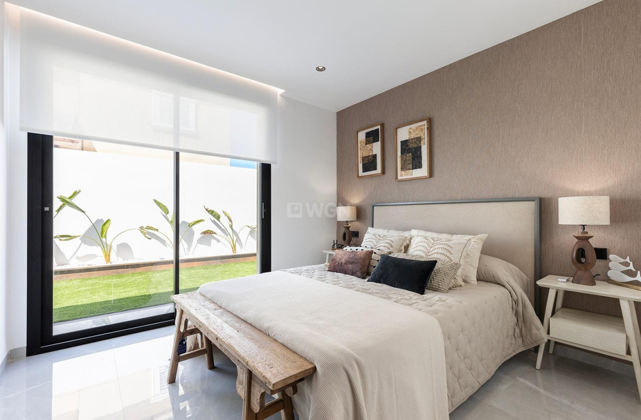 Nowy budynek - Villa - Torrevieja - Los Balcones