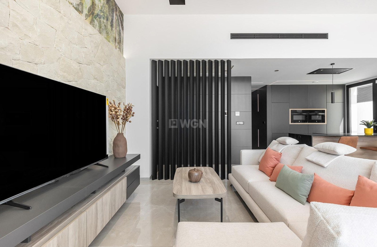 Nowy budynek - Villa - Torrevieja - Los Balcones