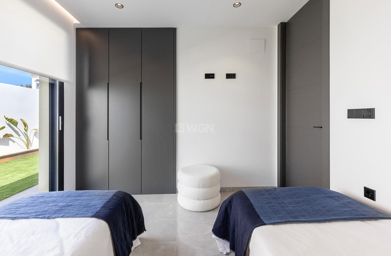 Nowy budynek - Villa - Torrevieja - Los Balcones