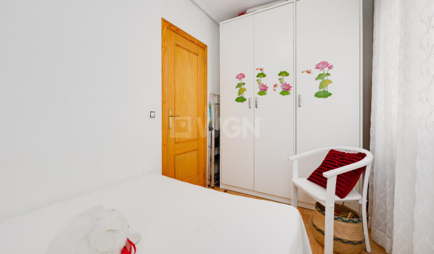Odsprzedaż - Mieszkanie w bloku - Torrevieja - Costa Blanca