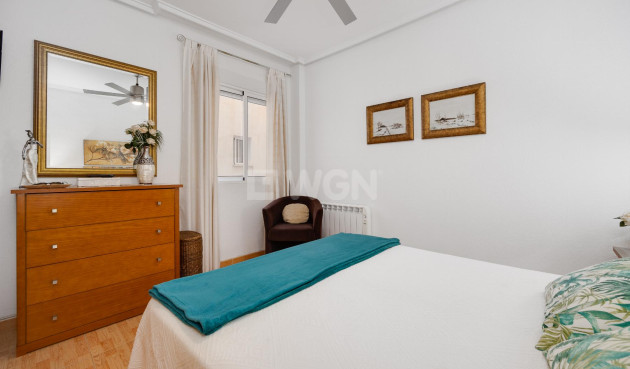 Odsprzedaż - Mieszkanie w bloku - Torrevieja - Costa Blanca