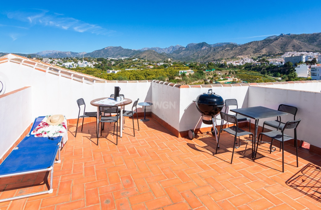 Odsprzedaż - Mieszkanie w bloku - Nerja - Costa del Sol