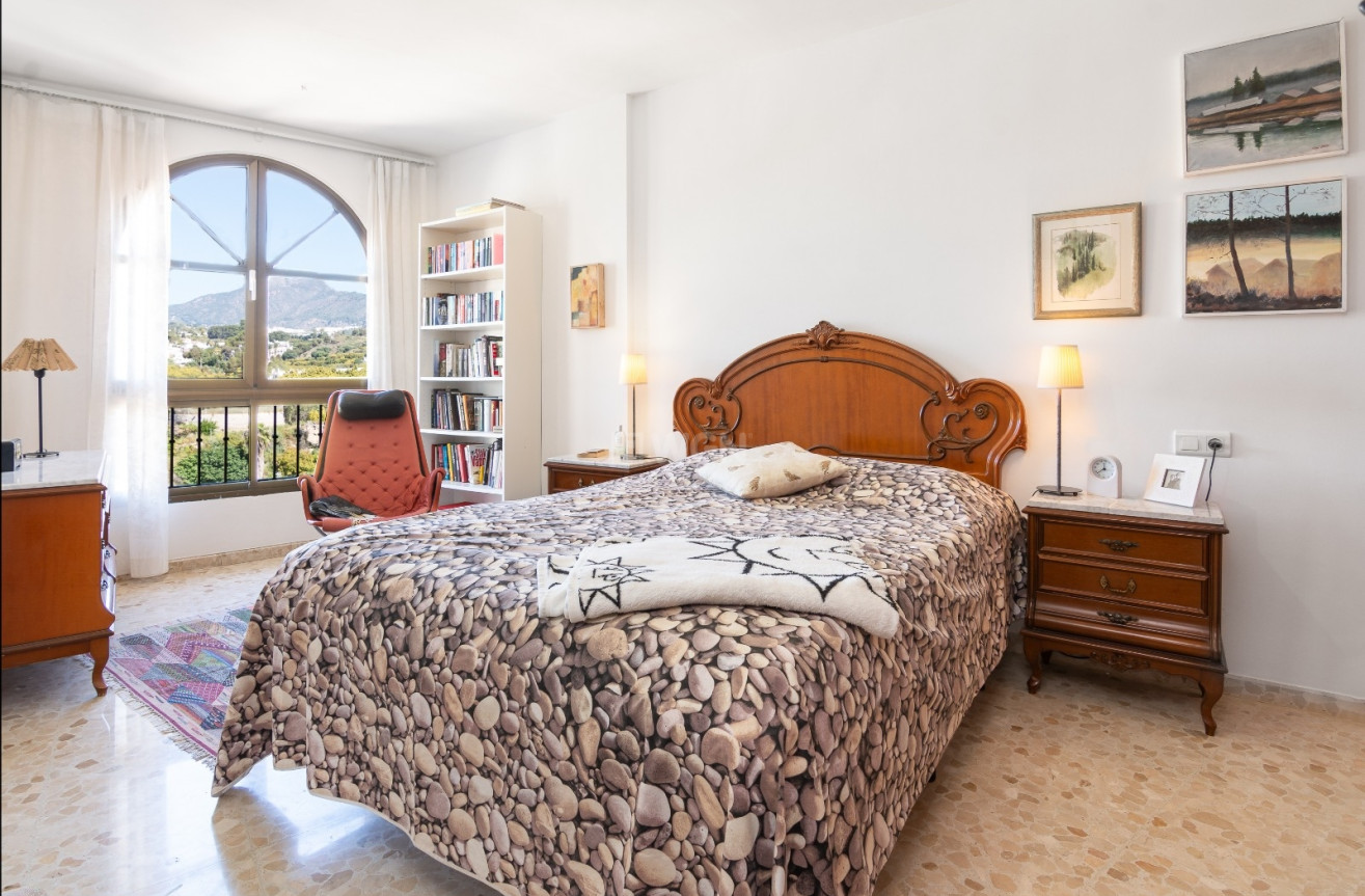 Odsprzedaż - Mieszkanie w bloku - Nerja - Costa del Sol