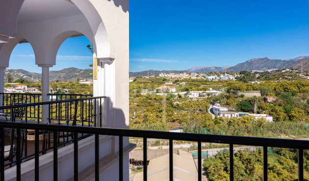 Odsprzedaż - Mieszkanie w bloku - Nerja - Costa del Sol