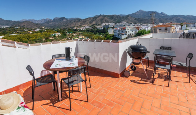 Odsprzedaż - Mieszkanie w bloku - Nerja - Costa del Sol